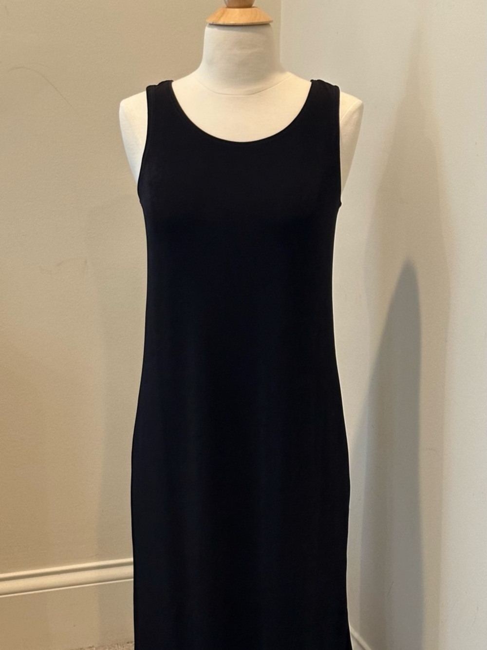 Classic Black Sleeveless Travel Tank Midi Petite Dress